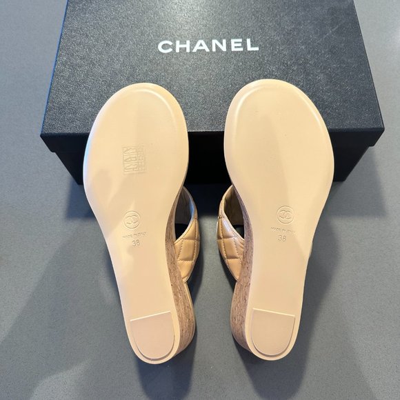 Authentic Tan Beige CHANEL Leather Wedge Sandal 38 - Never Worn - Picture 2 of 6